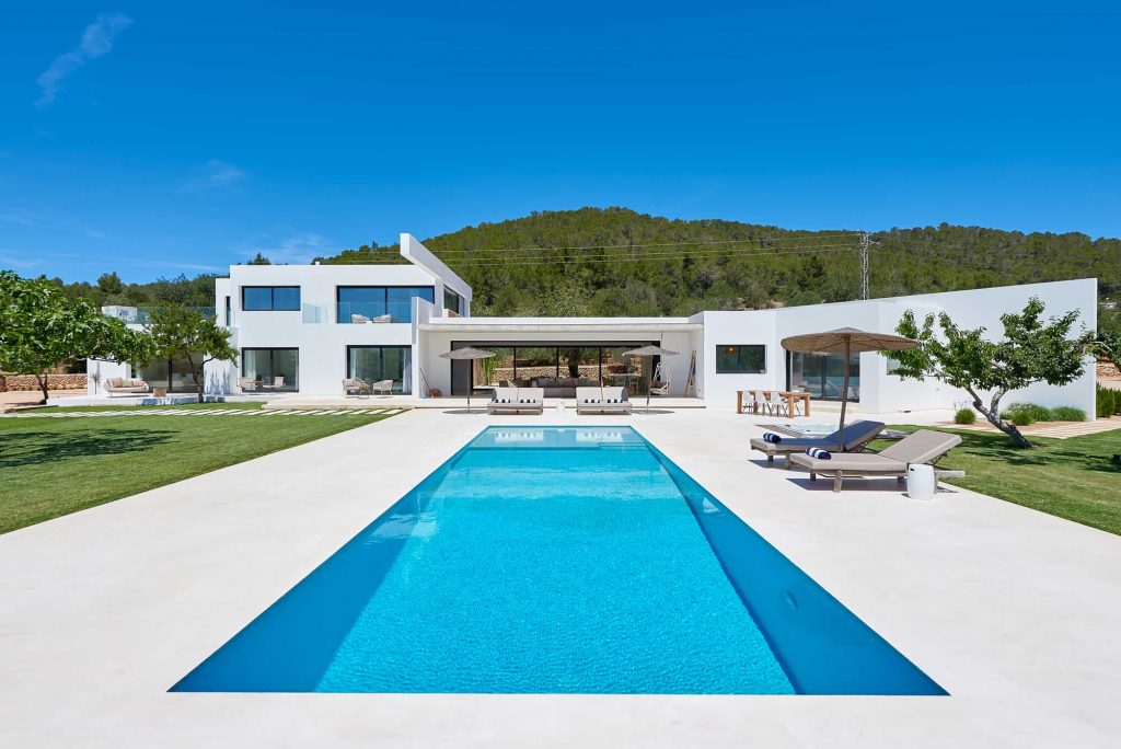 Ibiza villa hire